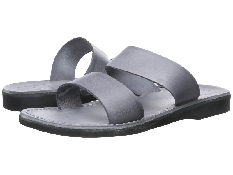Weekend Discounts to Indulge In Aviv Rubber Slide In Gray