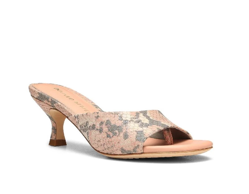 Weekend Savings Fiesta Women's Luis Sandal In Peach
