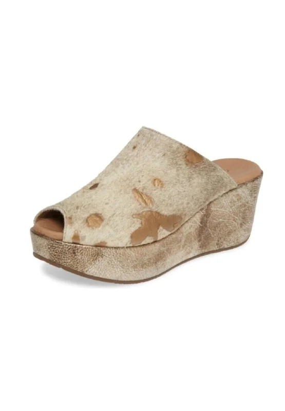 Cash Savings Yiona Wedge Sandals In Bronze Calf Hair